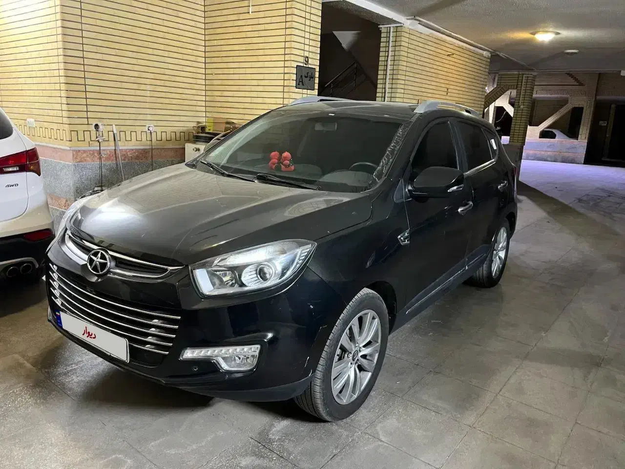 جک s5 مشکی بدون رنگ|خودرو سواری و وانت|قم, الغدیر|دیوار