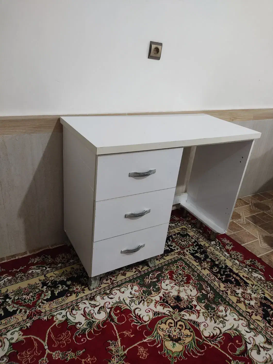 میز|میز تحریر و کامپیوتر|مهاباد (آذربایجان غربی), |دیوار