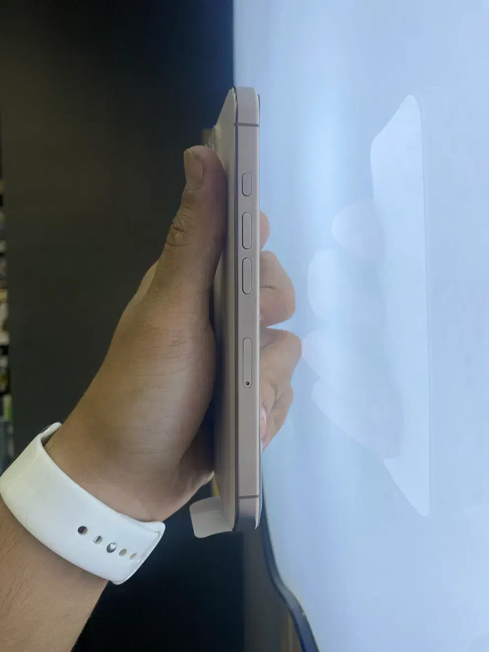 اپل iPhone 16 Pro با حافظهٔ ۲۵۶ گیگابایت|موبایل|اصفهان, احمدآباد|دیوار