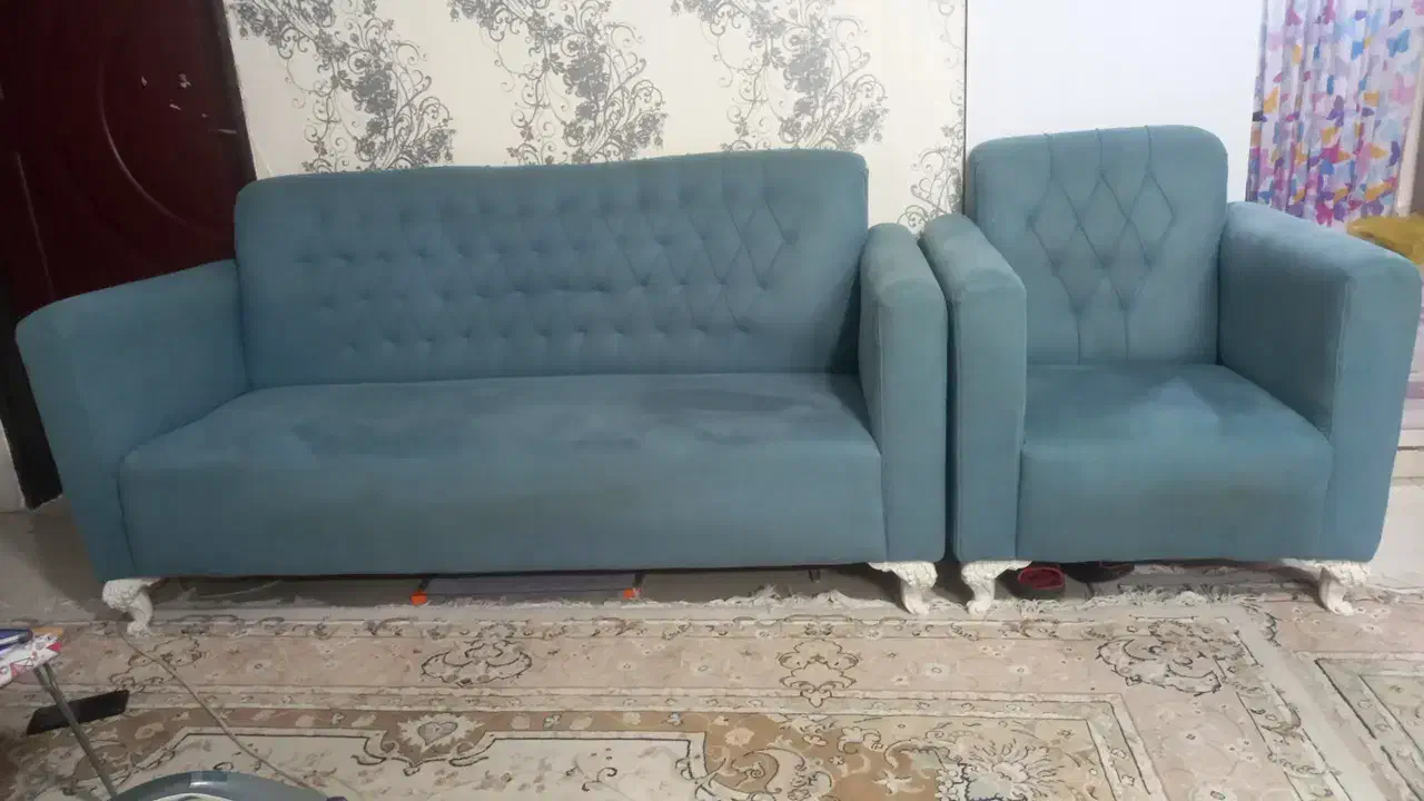 یک دست مبل راحتی در حد نو کم استفاده شده|مبلمان خانگی و میز عسلی|گلبهار, شهر جدید گلبهار|دیوار