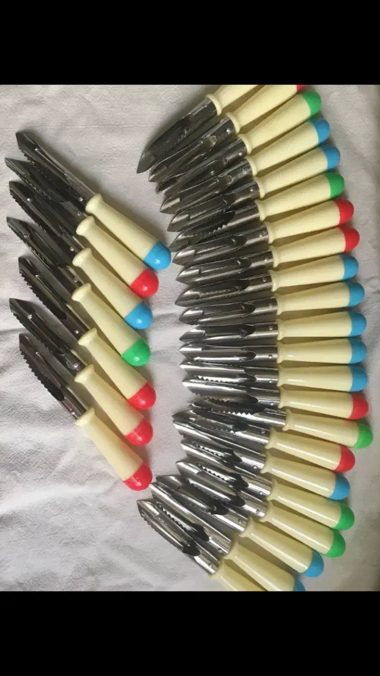 پوست کن( پوست گیر)هسته گیر ژاپنی اصل|ظروف پخت‌وپز|تهران, عباس‌آباد|دیوار