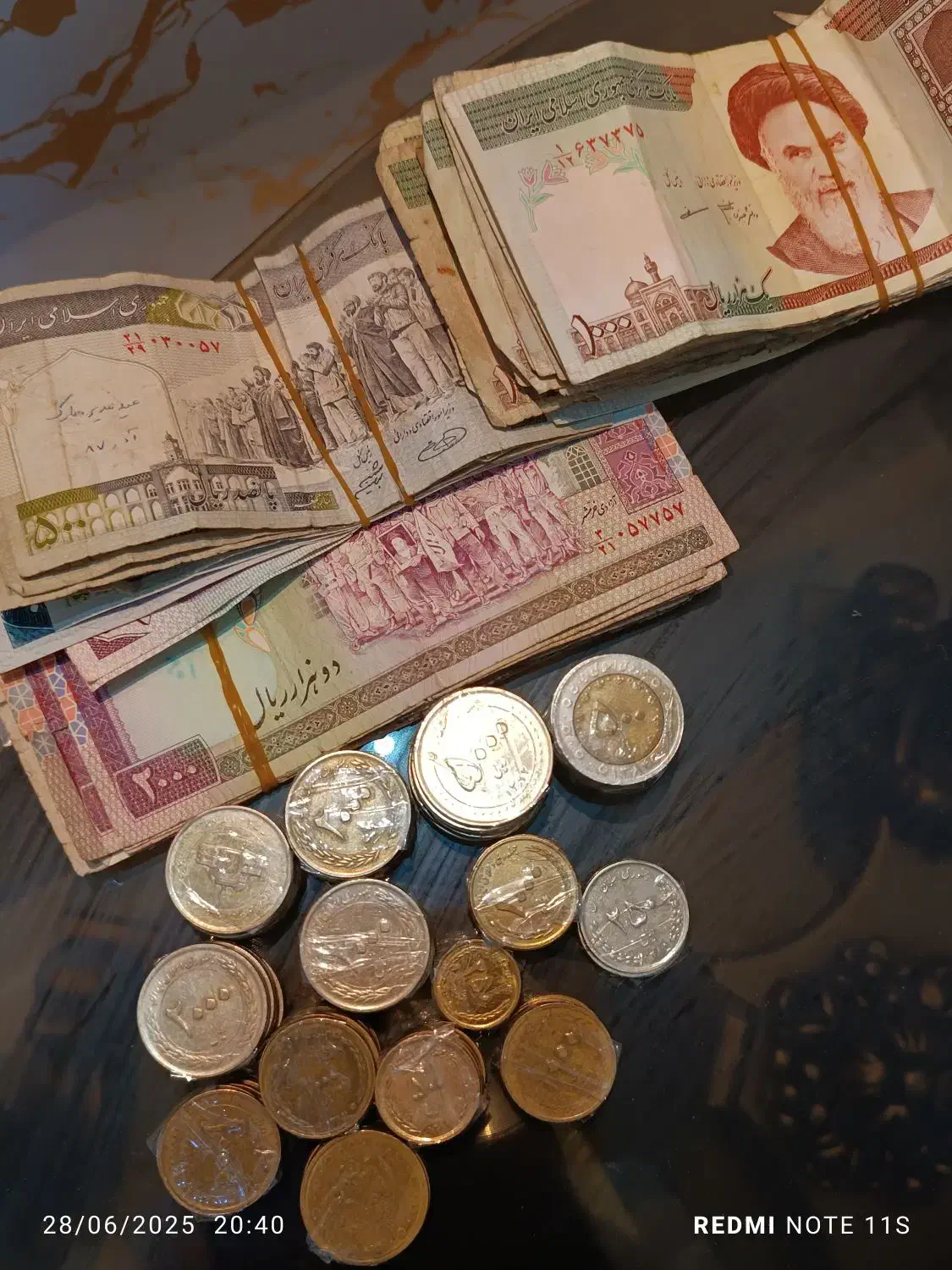 مقداری سکه و اسکناس|کلکسیون سکه، تمبر، اسکناس|نظرآباد, نظرآباد|دیوار