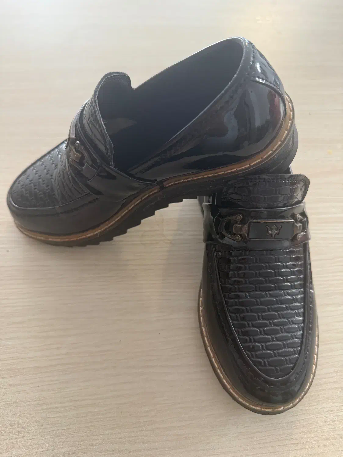 کفش مجلسی دخترانه وپسرانه|کفش و لباس بچه|شیراز, شهرک رضوان|دیوار