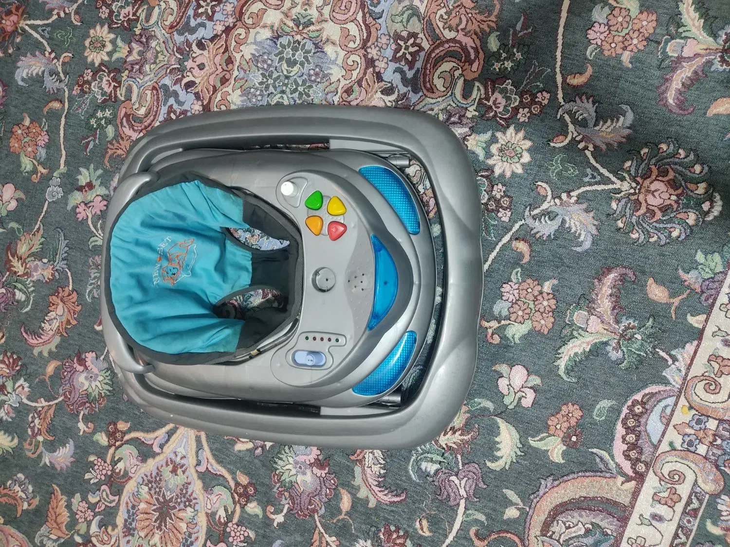 رورئک|کالسکه و لوازم جانبی|قرچک, میرزائی شمالی|دیوار