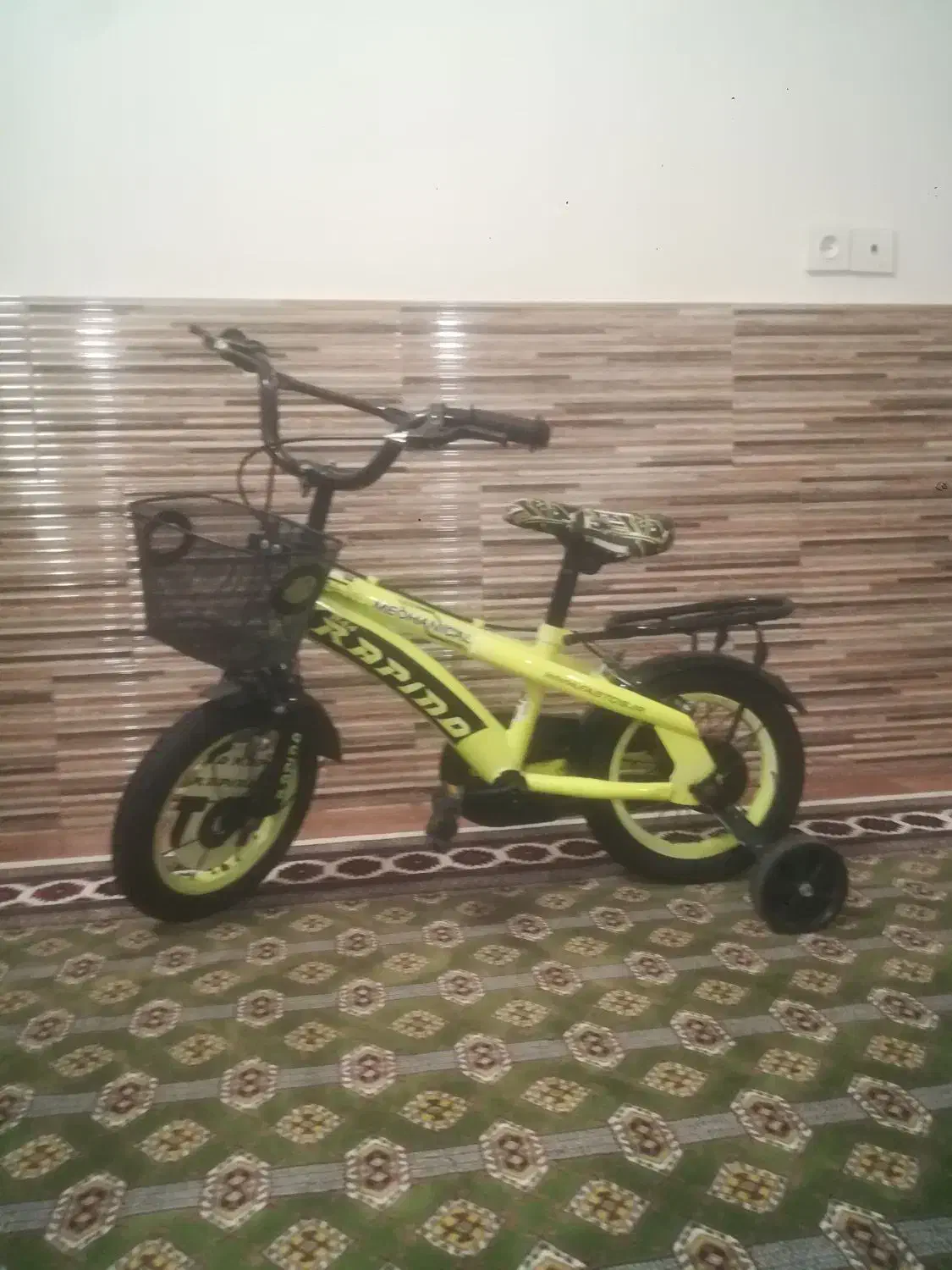 دوچرخه ۱۶ بچه گانه درحد نو با بدنه محکم|دوچرخه، اسکیت، اسکوتر|گنبد کاووس, |دیوار