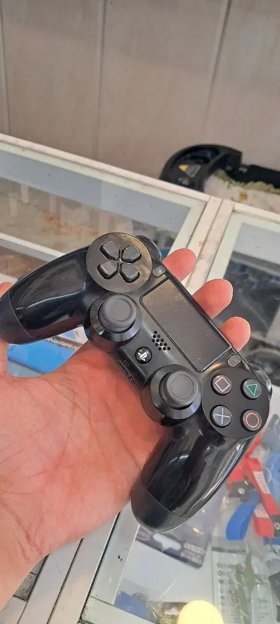 پلی استیشن 4 پرو کپی خور دو دسته بازی رایگان|کنسول، بازی ویدئویی و آنلاین|گنبد کاووس, |دیوار