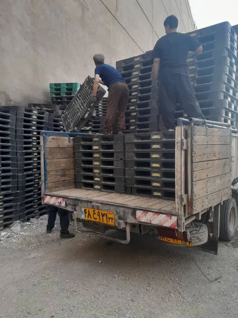 تراورس چوب راه آهن،پالت پلاستیکی،صندوق،جعبه|حراج|فلاورجان, |دیوار