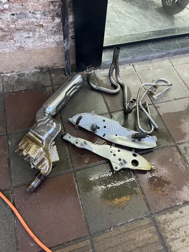 bmw1100|موتورسیکلت|کرج, حسین‌آباد|دیوار