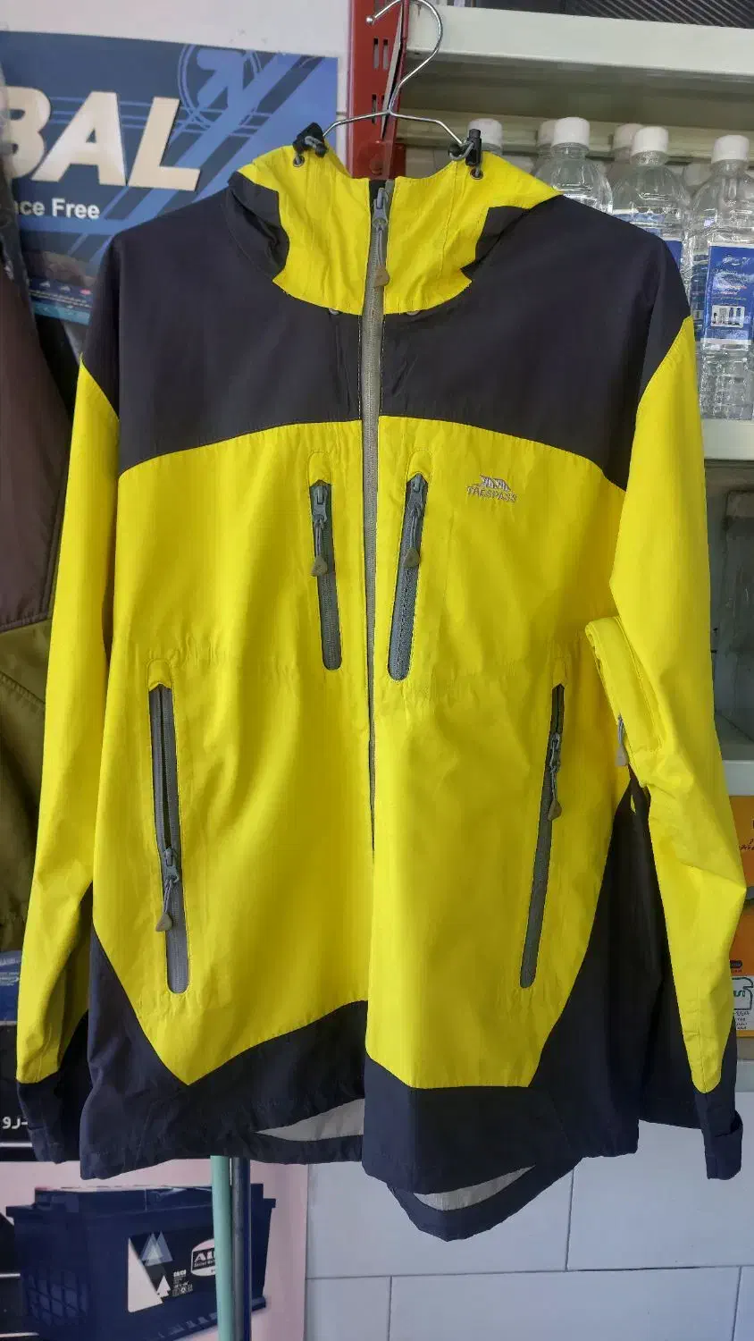 فروش مقداری پوشاک کوهنوردی اورجینال|کوهنوردی و کمپینگ|زنجان, |دیوار