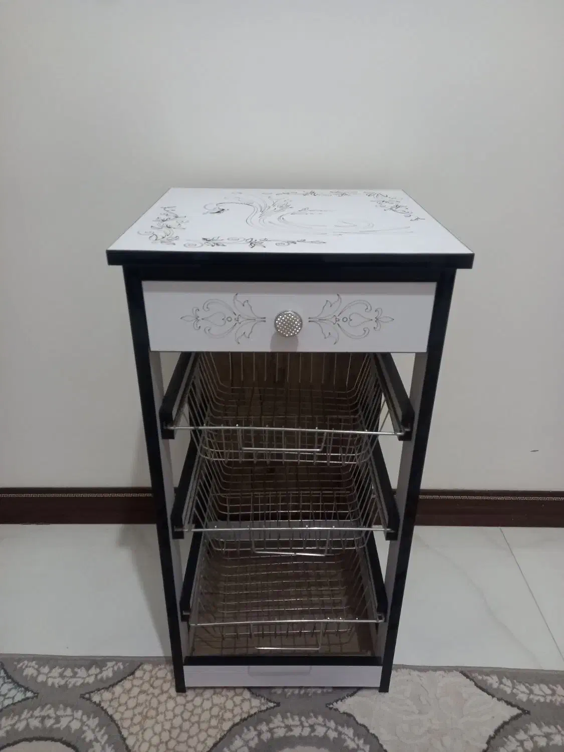 جا سیب زمینی و پیاز|مبلمان خانگی و میز عسلی|پیشوا, |دیوار