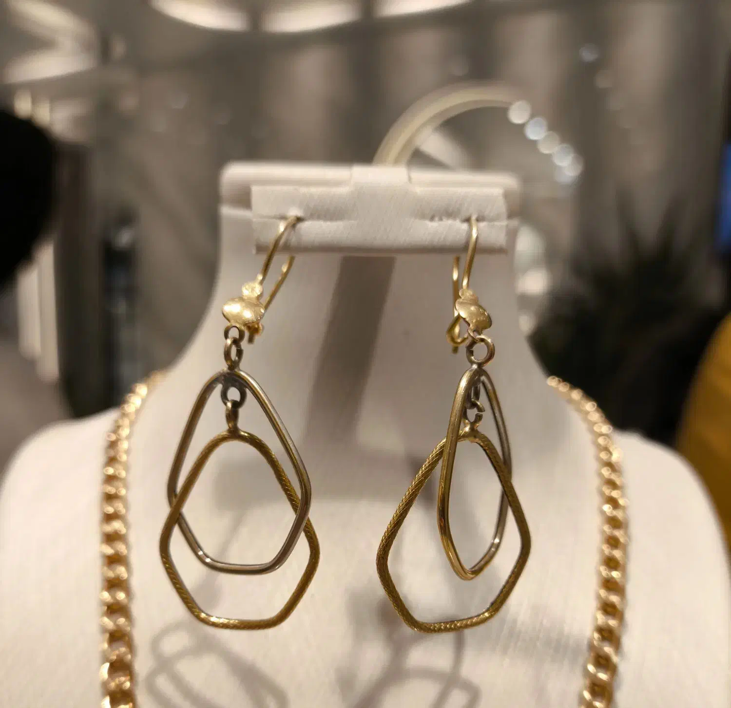 فروش و خرید انواع گوشواره مستعمل|جواهرات|مشهد, انقلاب|دیوار