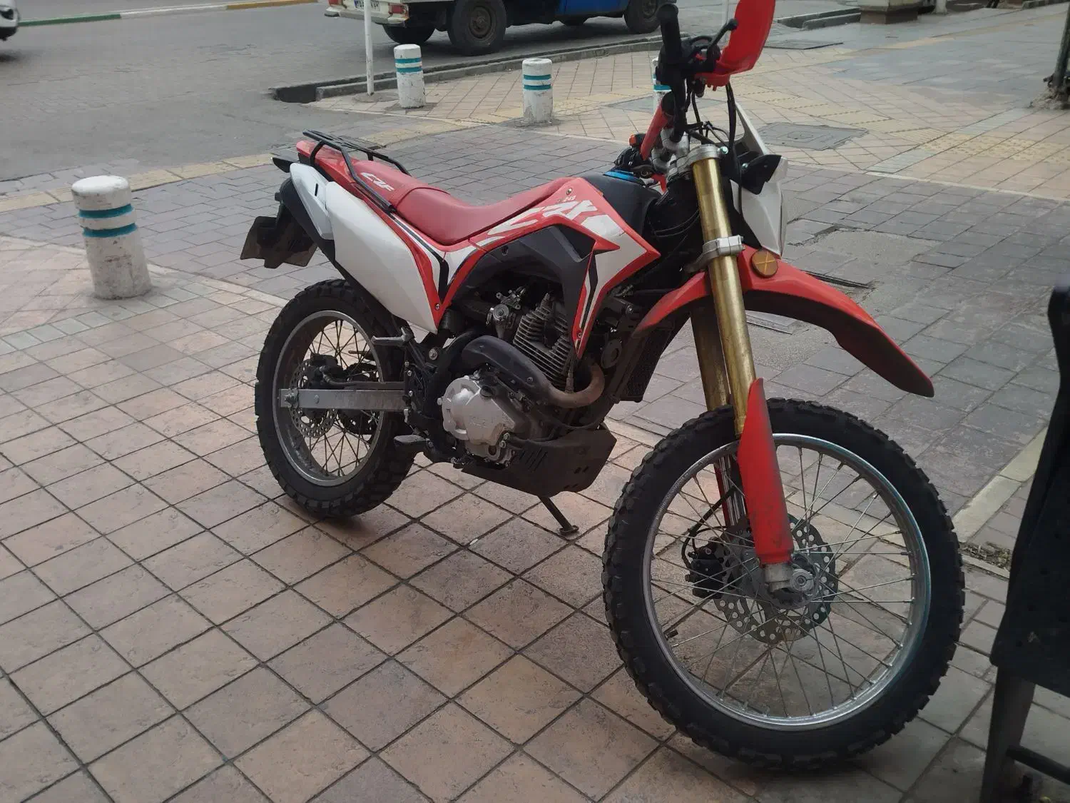 تریل ۲۵۰.باسل ۲۵۰.crf|موتورسیکلت|مشهد, سمزقند|دیوار