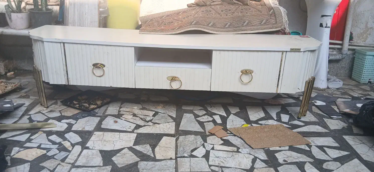 میزان تلوزیون سالم فروش فوری|میز تلویزیون|رشت, بوسار|دیوار