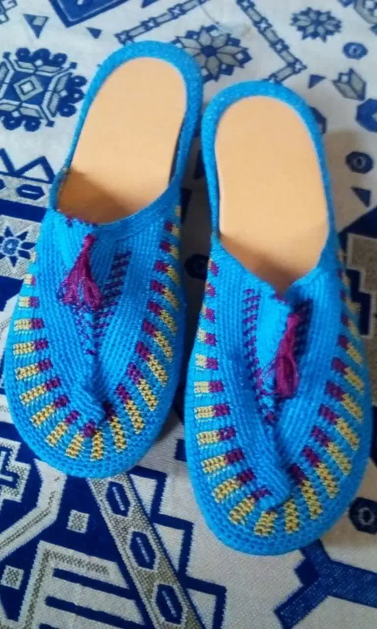 صندل دستبافت کار سنندج سایز ۳۷ و۳۸|کیف، کفش، کمربند|شریف‌آباد, |دیوار