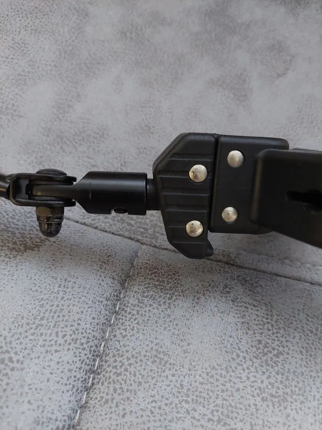 پایه دیواری گیتار Hercules|گیتار، بیس، امپلیفایر|رشت, بلوار گیلان|دیوار