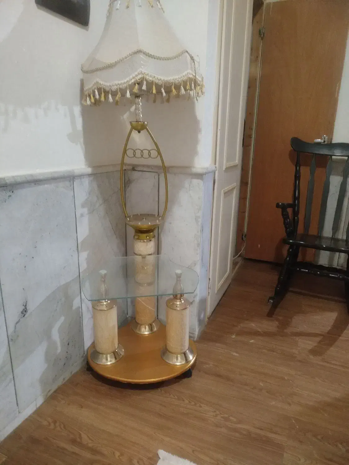 چراغ خواب|چراغ خواب و آباژور|تربت جام, پاسداران|دیوار