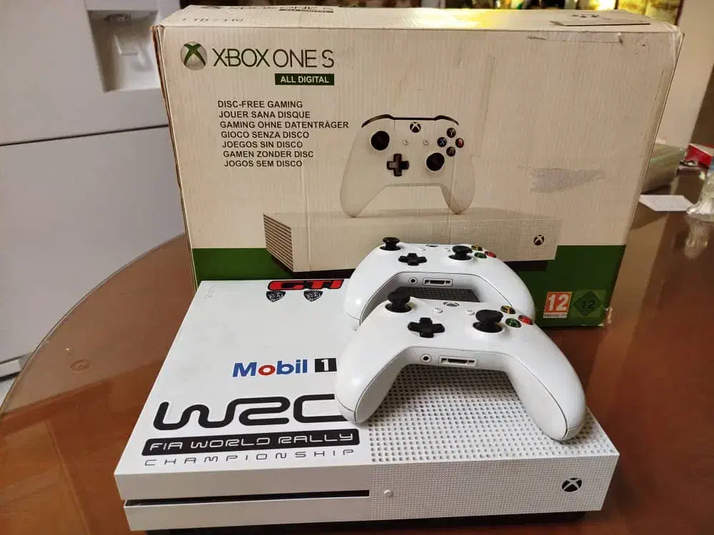 ایکس باکس وان اس 500 گیک دو دسته|کنسول، بازی ویدئویی و آنلاین|آمل, |دیوار