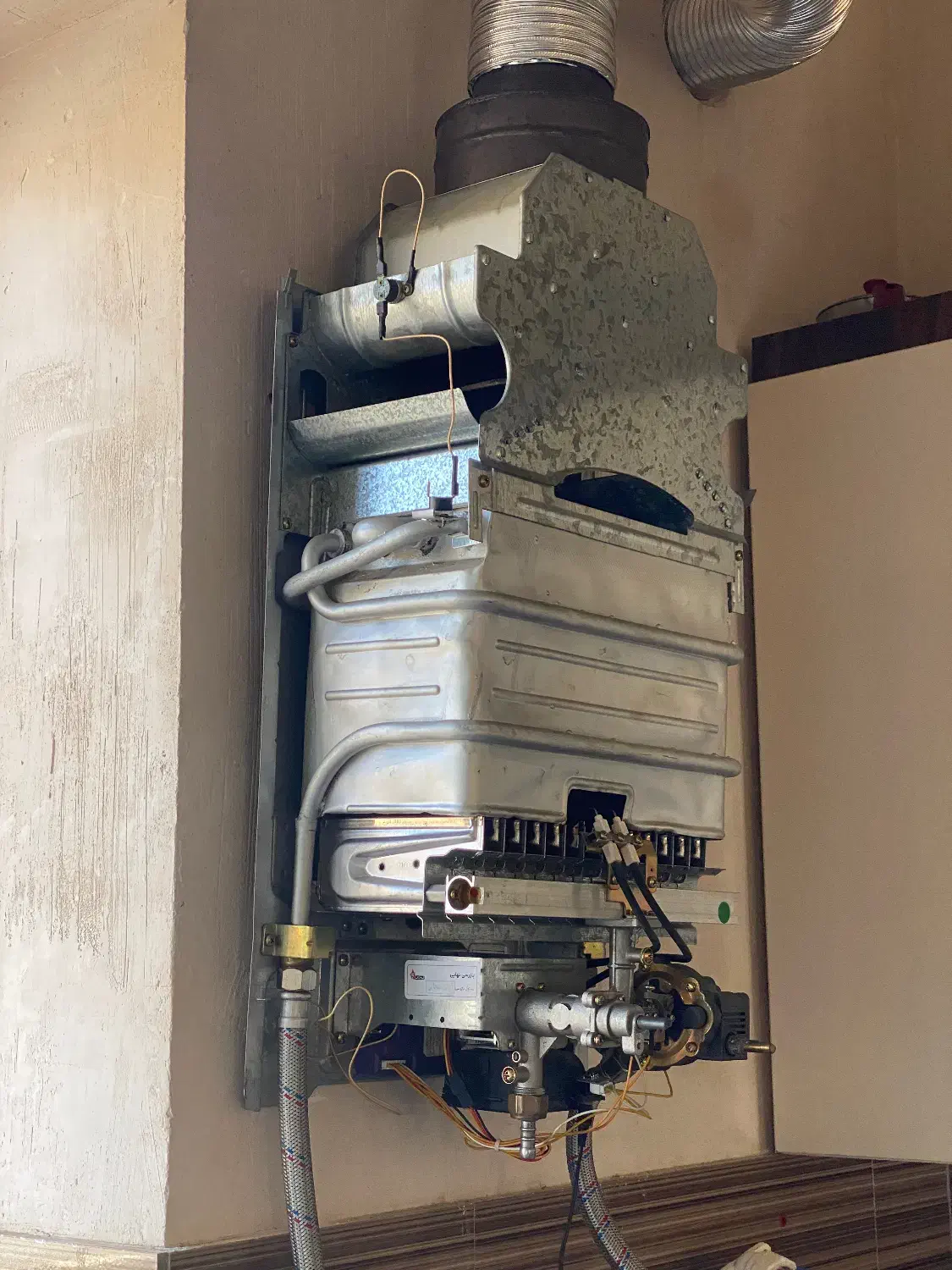 آب گرمکن ۴۲-۱۸|آبگرمکن، پکیج، شوفاژ|سیلوانه, |دیوار