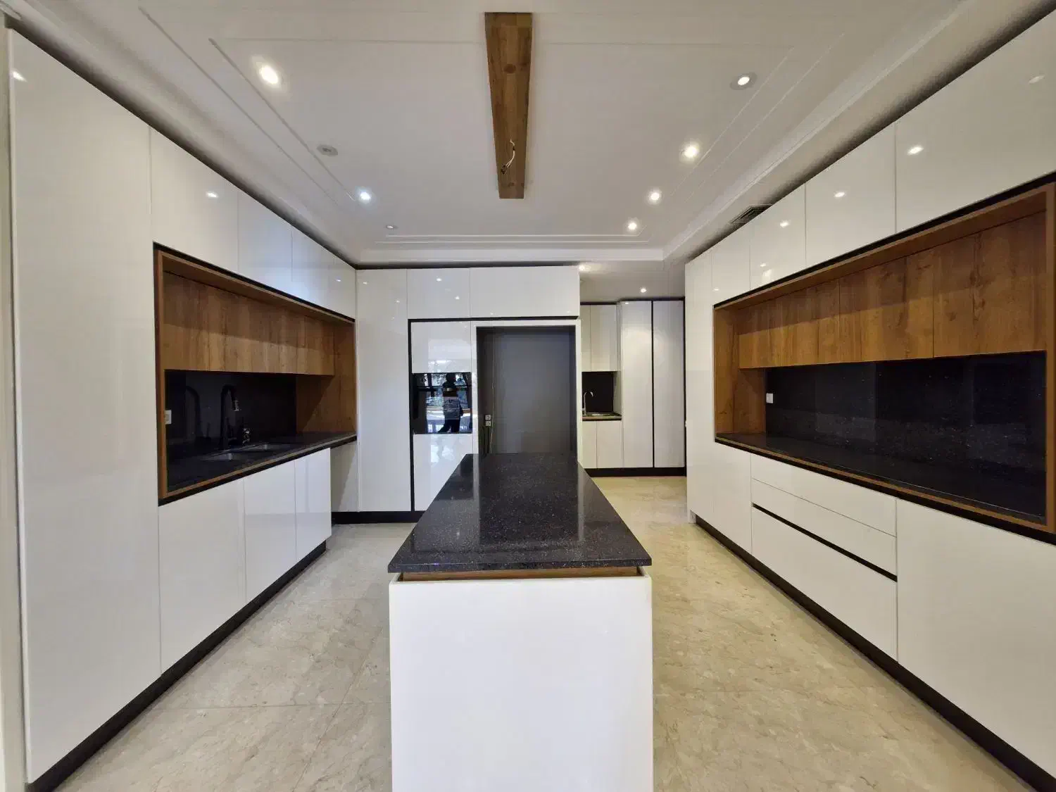 ۲۳۰متر/۳خواب فول فرنیش/پاسداران/دروس/سوپر لاکچری