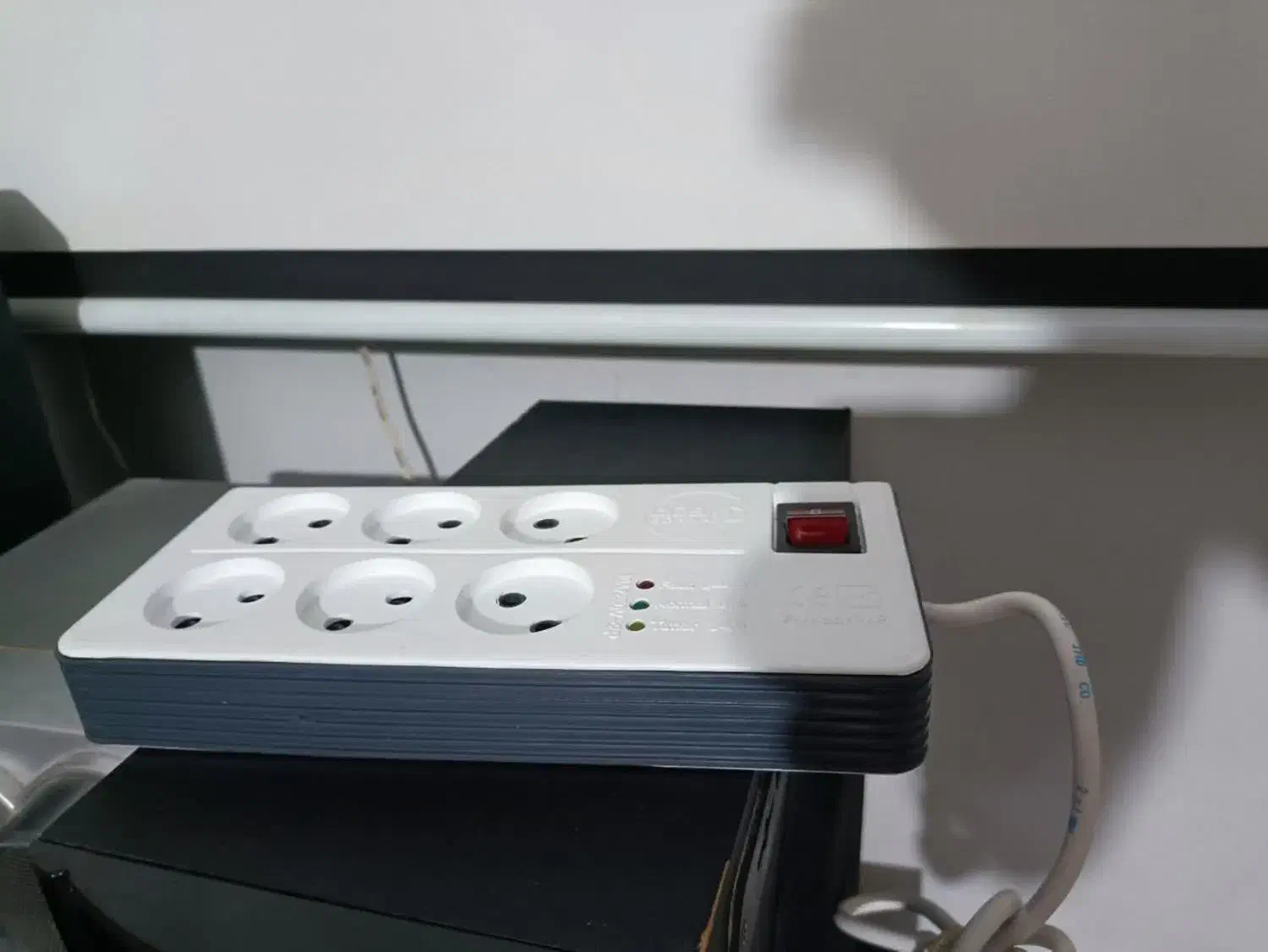 چندراهی و محافظ برق دوربین دار|دوربین مداربسته|اسلامشهر, مظفریه|دیوار