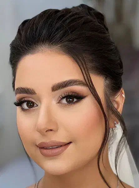 میکاپ و شینیون زلف سیاردر منزل ما و هم در منزل شما|خدمات آرایشگری و زیبایی|شیراز, رکن‌آباد|دیوار