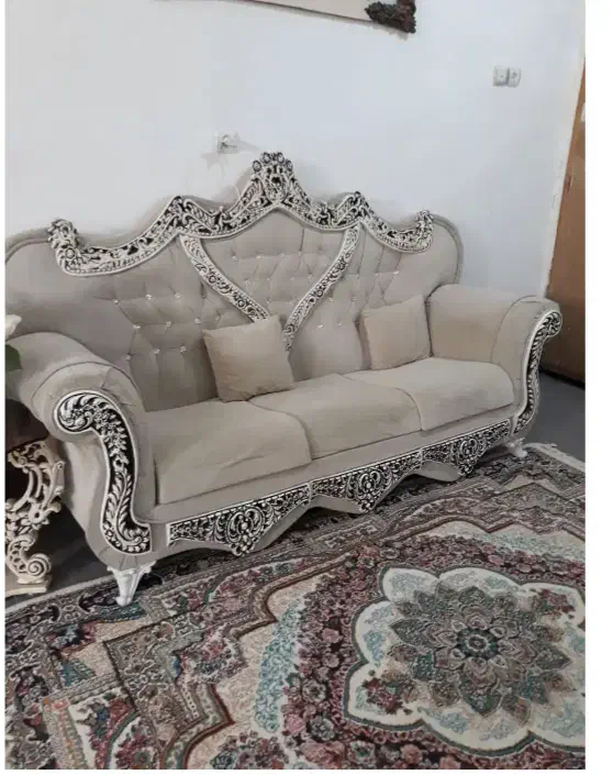 جراحی خونه|فرش|مشهد, کوشش|دیوار