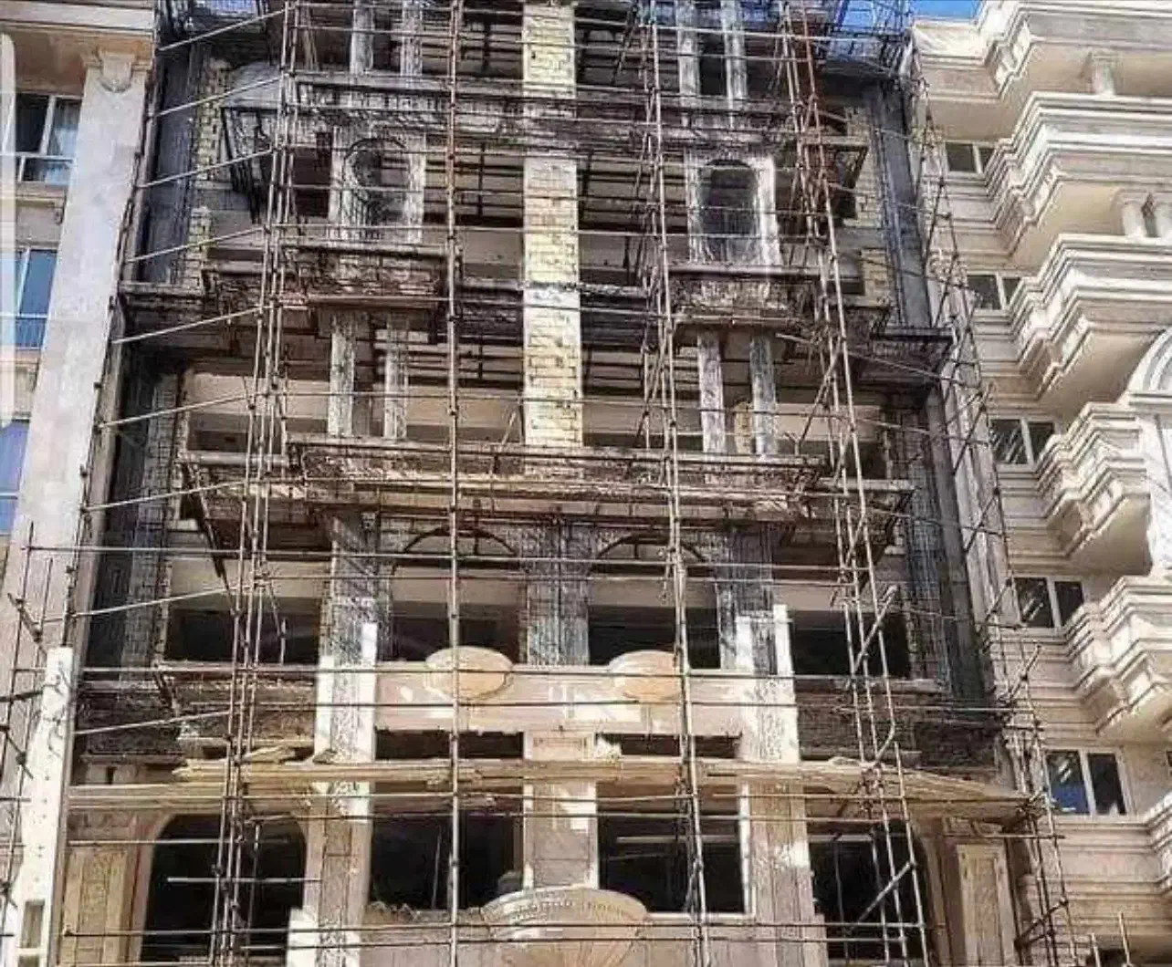 نیازمند چند نفر استاد و کارگر جوشکار رابیتس بند|استخدام معماری، عمران و ساختمانی|کاشان, فاز ۱ ناجی آباد|دیوار