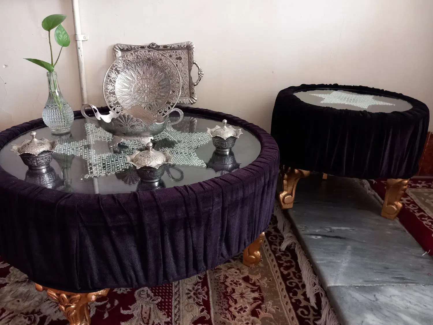 فروش ۳ عددجلومبلی یک عددبزرگ و۲ عدد کوچک|مبلمان خانگی و میز عسلی|سبزوار, باهنر|دیوار