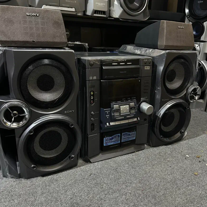 ضبط ۳۱۰۰وات سونی سلطان vx555باندها دبل ووفر خرچنگی|سیستم صوتی خانگی|گرگان, |دیوار