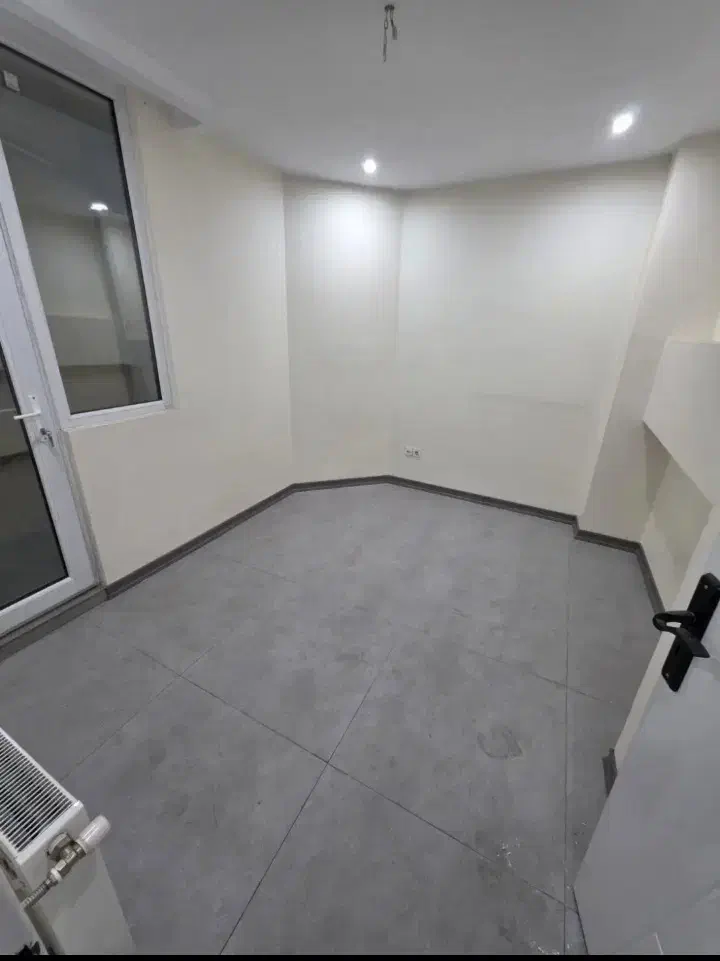 95 متر 2خواب/ فول امکانات /نوساز / خ سمیه