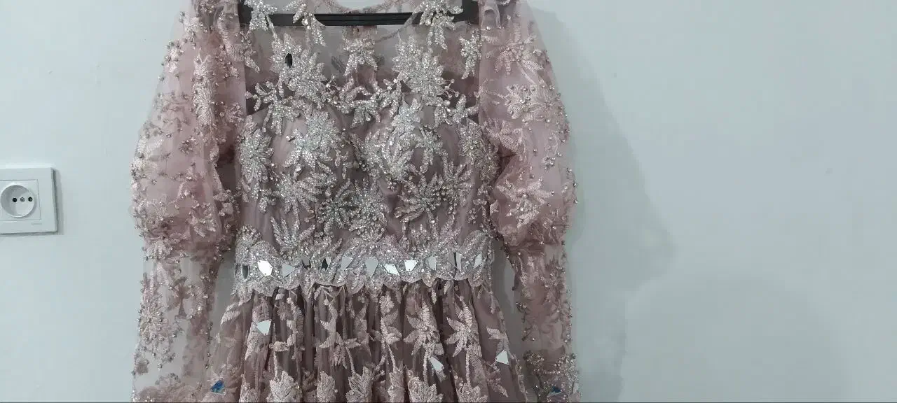 پیراهن مجلس اینه و سنگ دوزی سایز ۳۸تا۴۰ نو|لباس|تهران, شهرک ولیعصر شمالی|دیوار