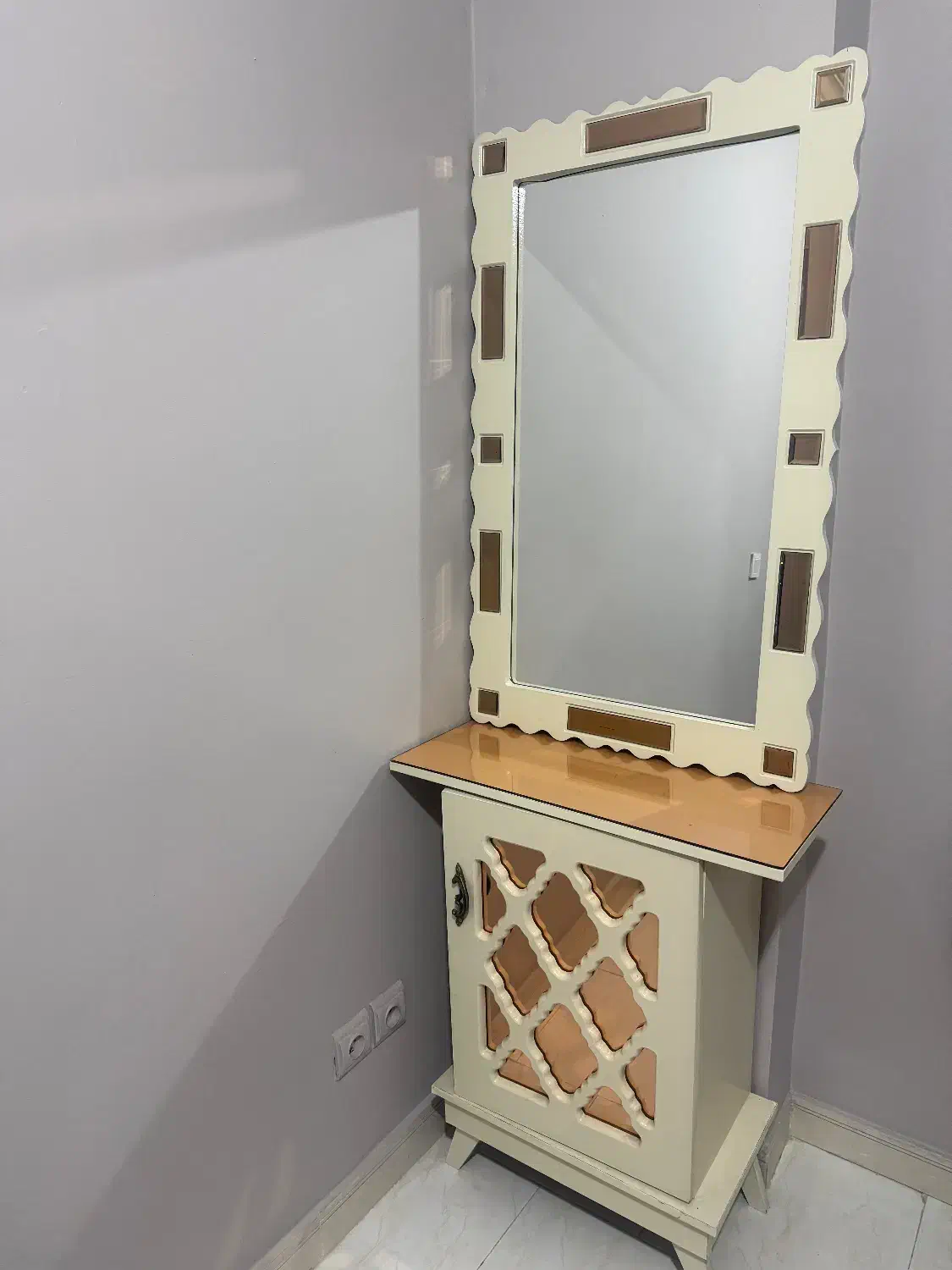 آینه و کنسول در حد نو|آینه|چالوس, |دیوار