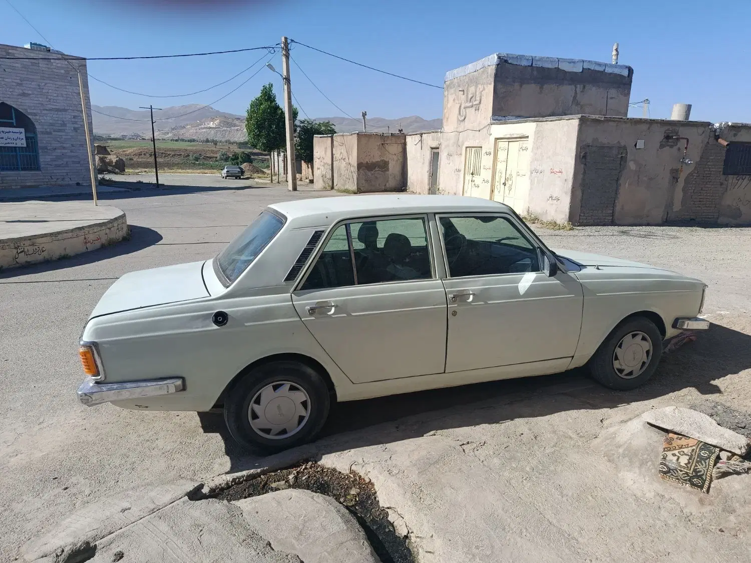 مدل83|خودرو کلاسیک|الیگودرز, |دیوار