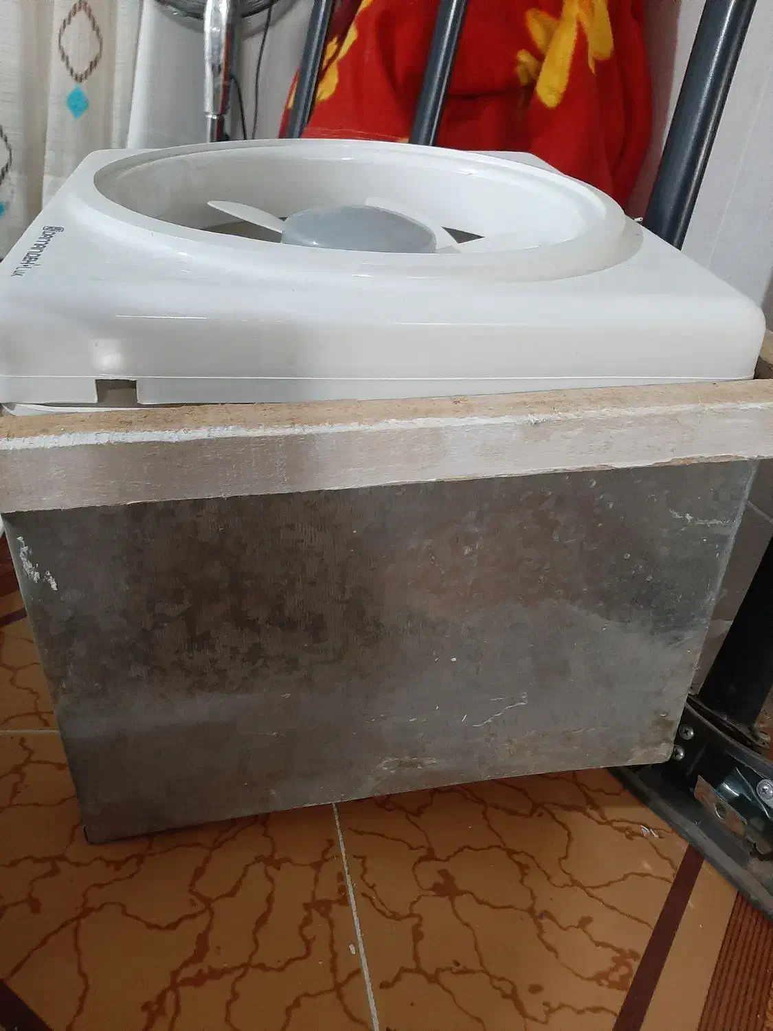 هواکش ۳۵ در۳۵ مارک دمنده مفته مفت|پنکه و تصفیه‌کنندهٔ هوا|آران و بیدگل, |دیوار