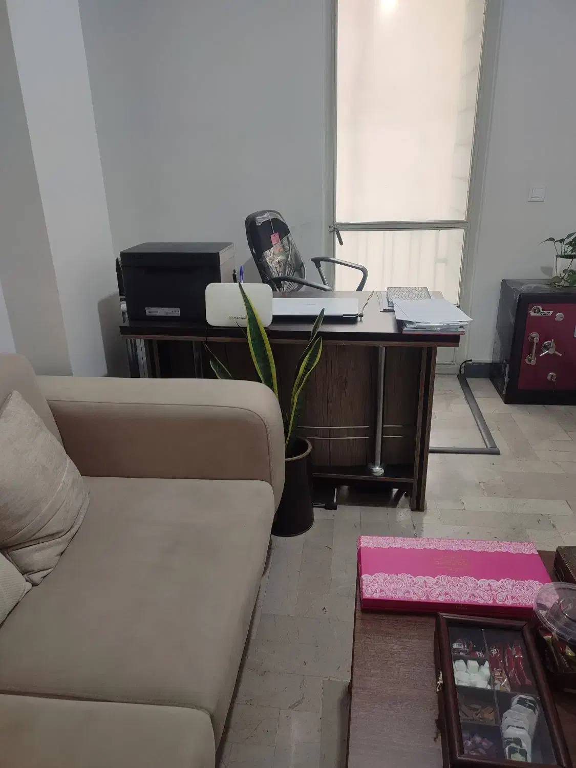 جذب ینفر ادیتور عکس و فیلم و ادمین اینستاگرام|استخدام هنری و رسانه|تهران, پونک|دیوار