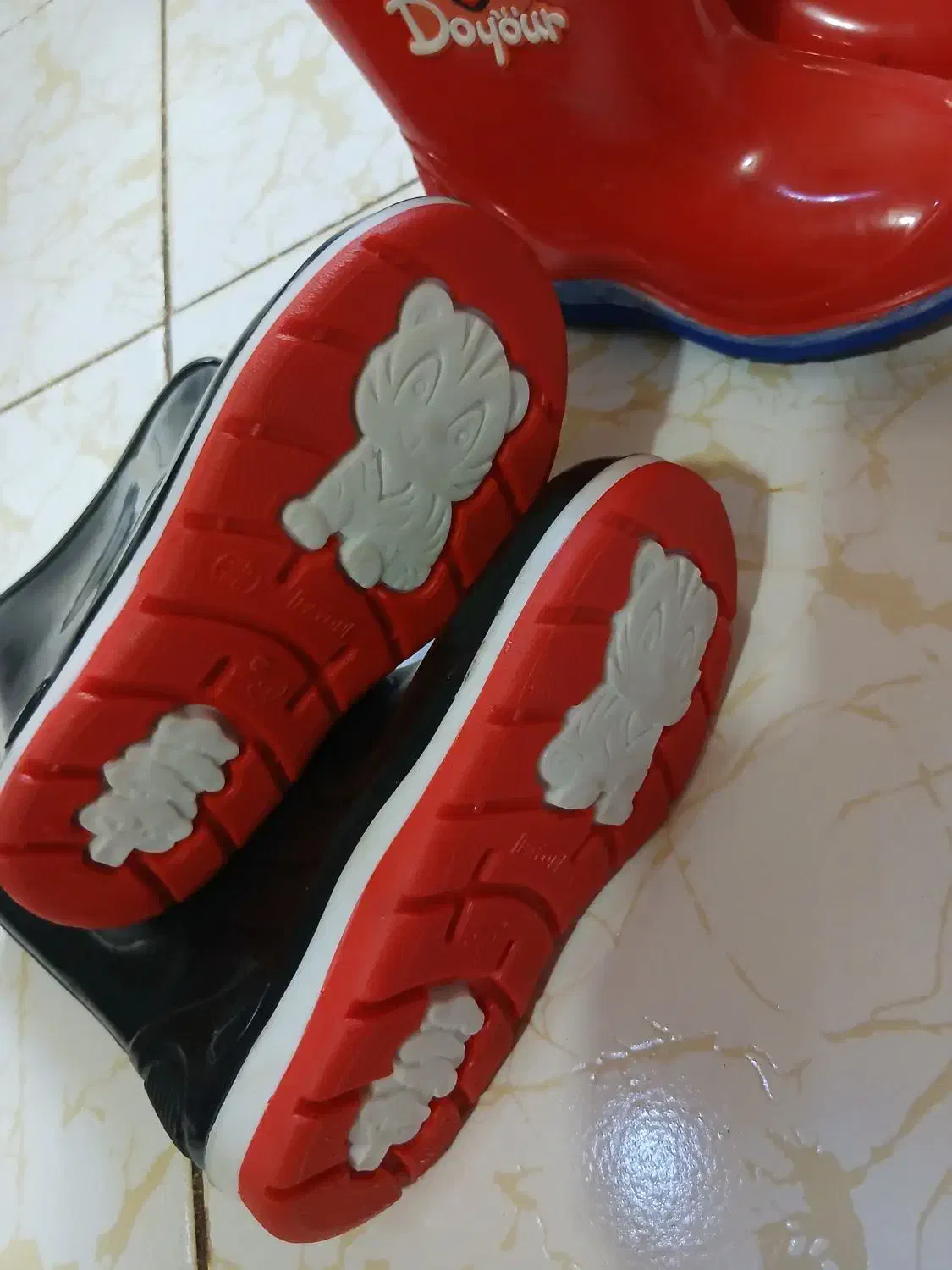 دو عدد چکمه نونو بچگانه|کفش و لباس بچه|خرمآباد, |دیوار