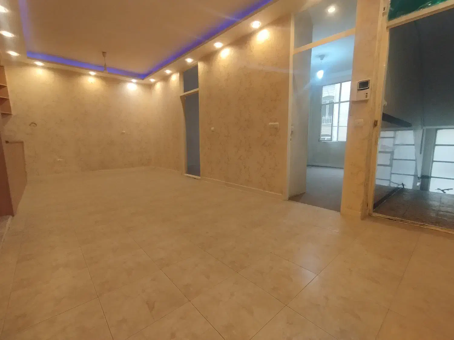 75 متر دو خواب