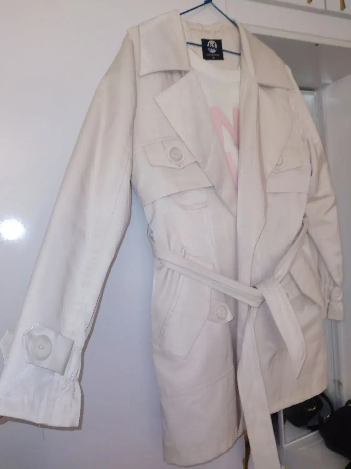 بارونی کوتاه نو|لباس|مشهد, فتح المبین|دیوار