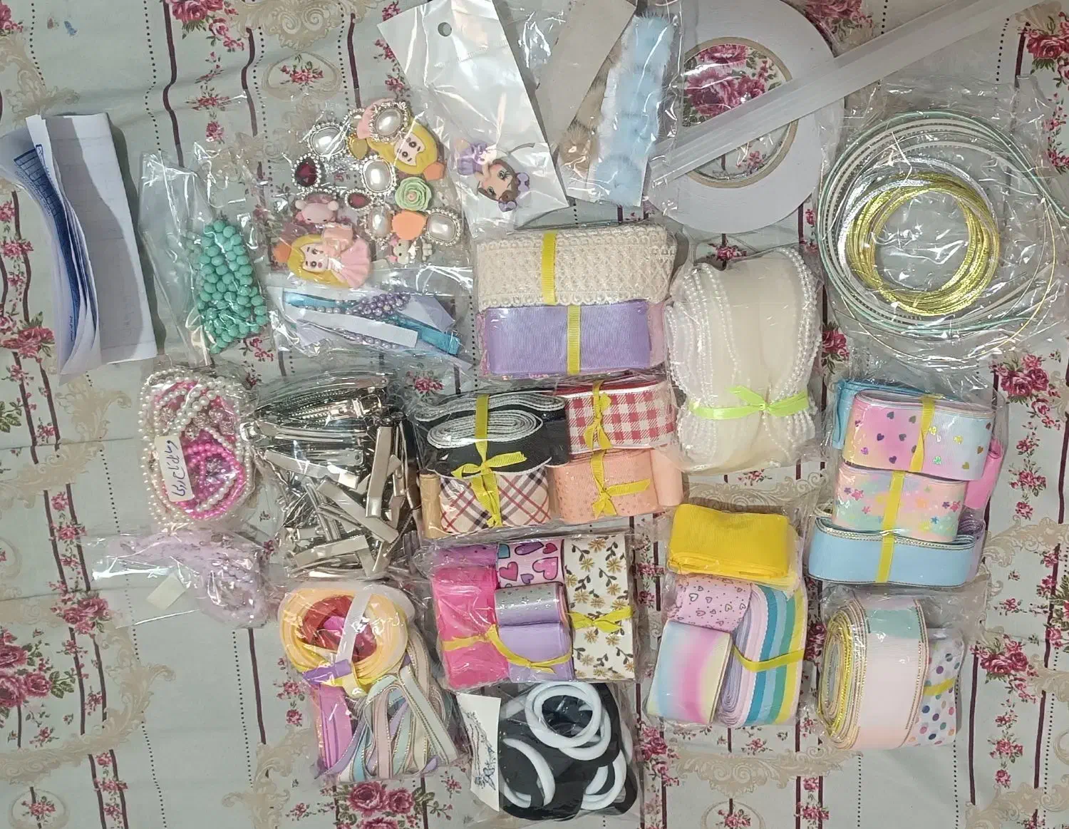 تعدادی گلسر و وسایل گلسر سازی|بدلیجات|اهواز, ۲۰۰۰واحدی|دیوار