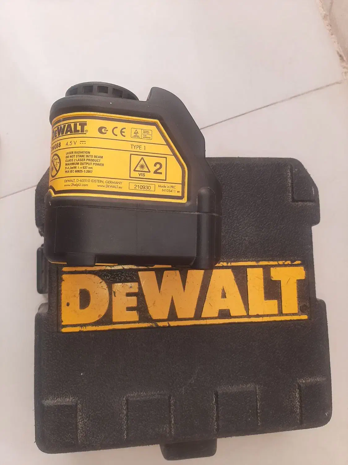 تراز لیزری دیوالت نو تیپ یک 088 نور قرمز اصلی|ابزارآلات|شیراز, شهرک فرهنگیان|دیوار