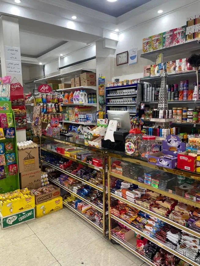 فروشنده و صندوقدار خانم حقوق و مزایا بالا و بیمه|استخدام خدمات فروشگاه و رستوران|تهران, علم و صنعت|دیوار