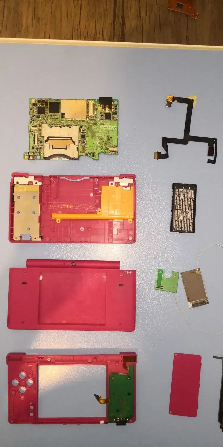 قطعات Nintendo dsi|کنسول، بازی ویدئویی و آنلاین|اسلام‌شهر, مظفریه|دیوار