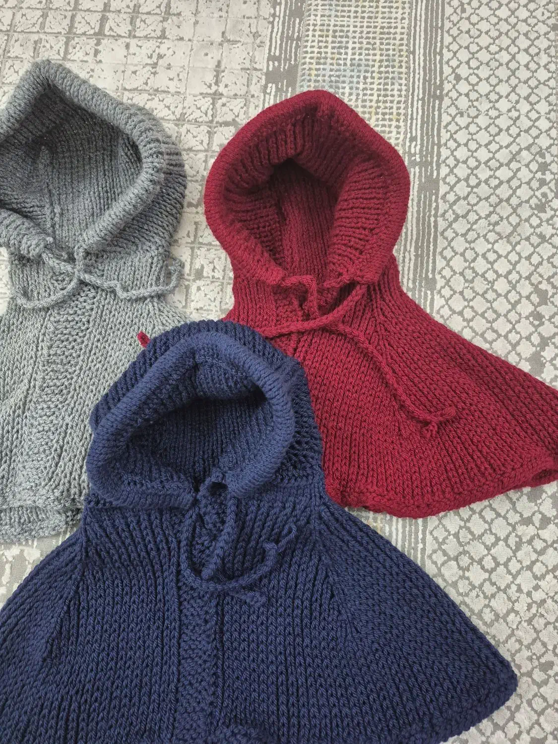 کلاه شنلی ، انواع بافت های دست بافت و ماشینی|کفش و لباس بچه|رشت, کوی مهر|دیوار