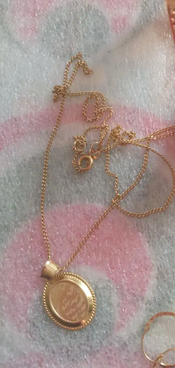 زنجیر و پلاک یکادو|جواهرات|ایوان, |دیوار