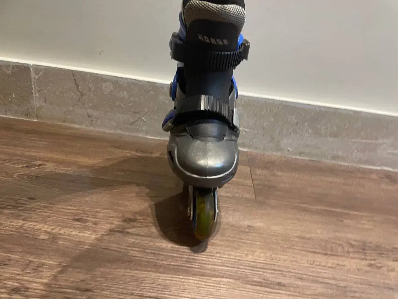 اسکیت آبی|دوچرخه، اسکیت، اسکوتر|قائمشهر, |دیوار