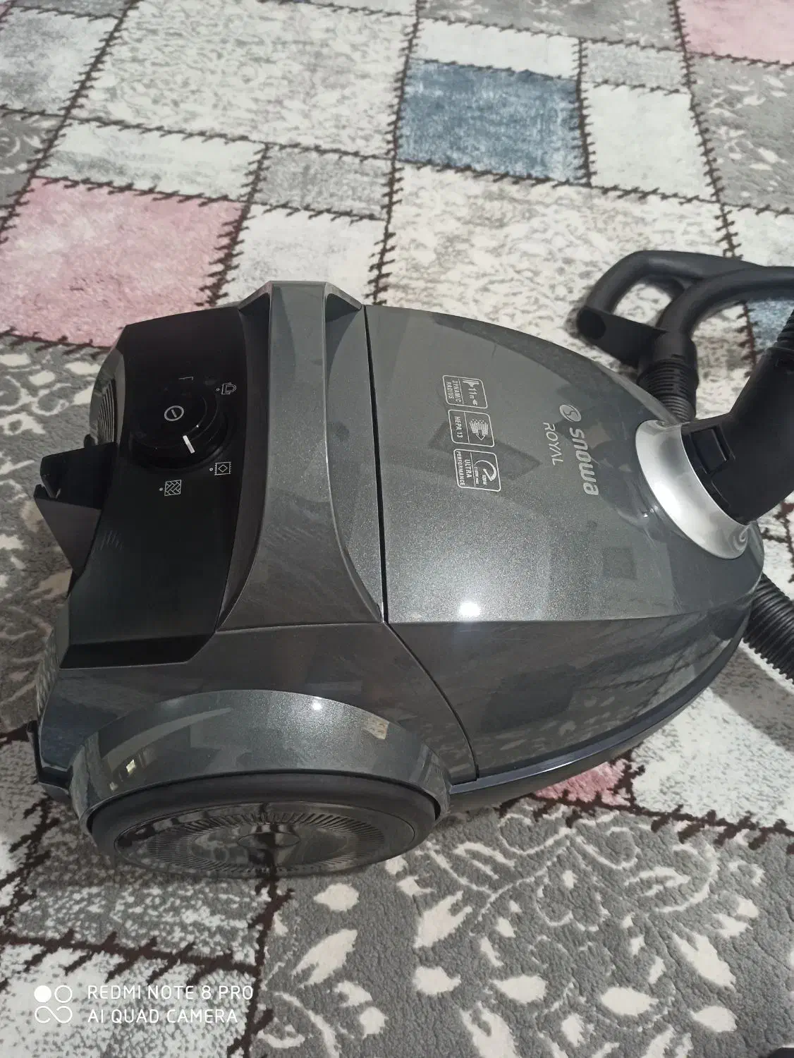 جاروبرقی اسنوا کاملا نو و فقط دو بار استفاده کردم|جاروبرقی، جارو شارژی، بخارشو|رشت, باهنر|دیوار