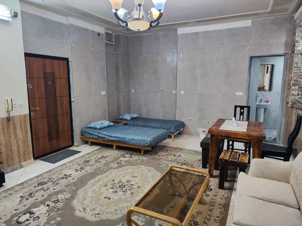 منزل سوییت آپارتمان خانه مسافر مبله هتل سرداران|اجارهٔ کوتاهمدت آپارتمان و سوئیت|شیراز, حافظیه|دیوار