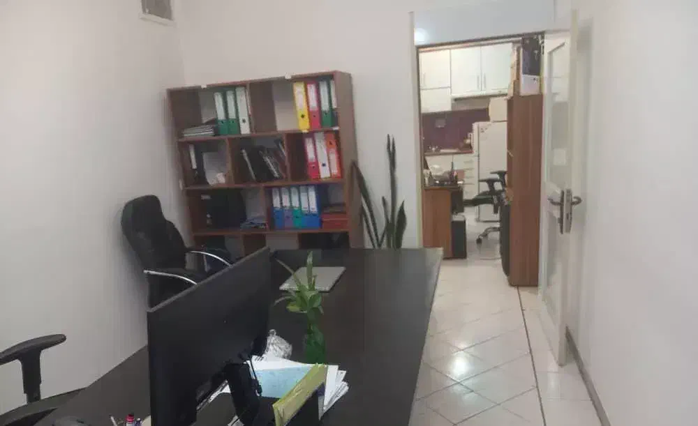اجاره ۴ خواب طبقه اول مناسب دفتر کار یا کار آموزشی|اجارهٔ کوتاه‌مدت دفتر کار و فضای آموزشی|اصفهان, سپاهان‌شهر|دیوار