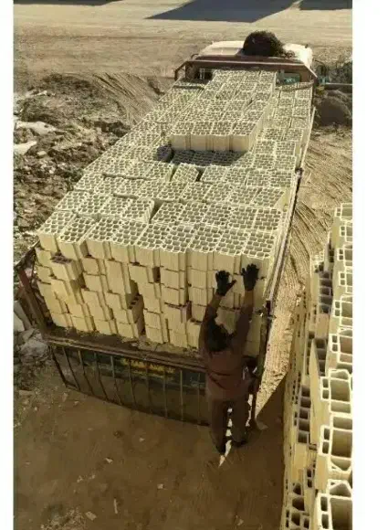 آجر بلوک سقفی و تیغه 10 و 15 تحویل با تخلیه سر کار|مصالح و تجهیزات ساختمان|یزد, |دیوار