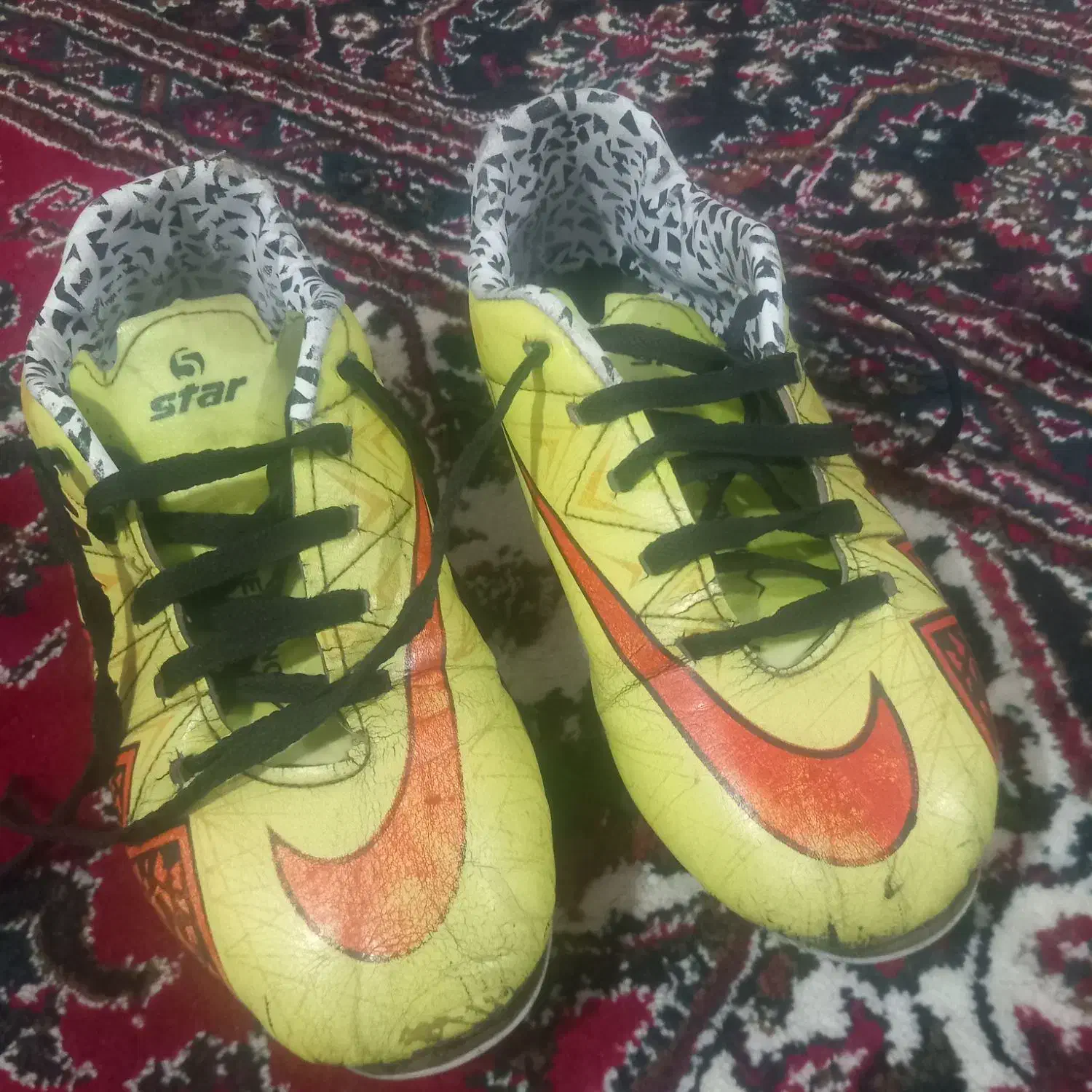 کفش چمنی|تجهیزات ورزشی|ارومیه, |دیوار